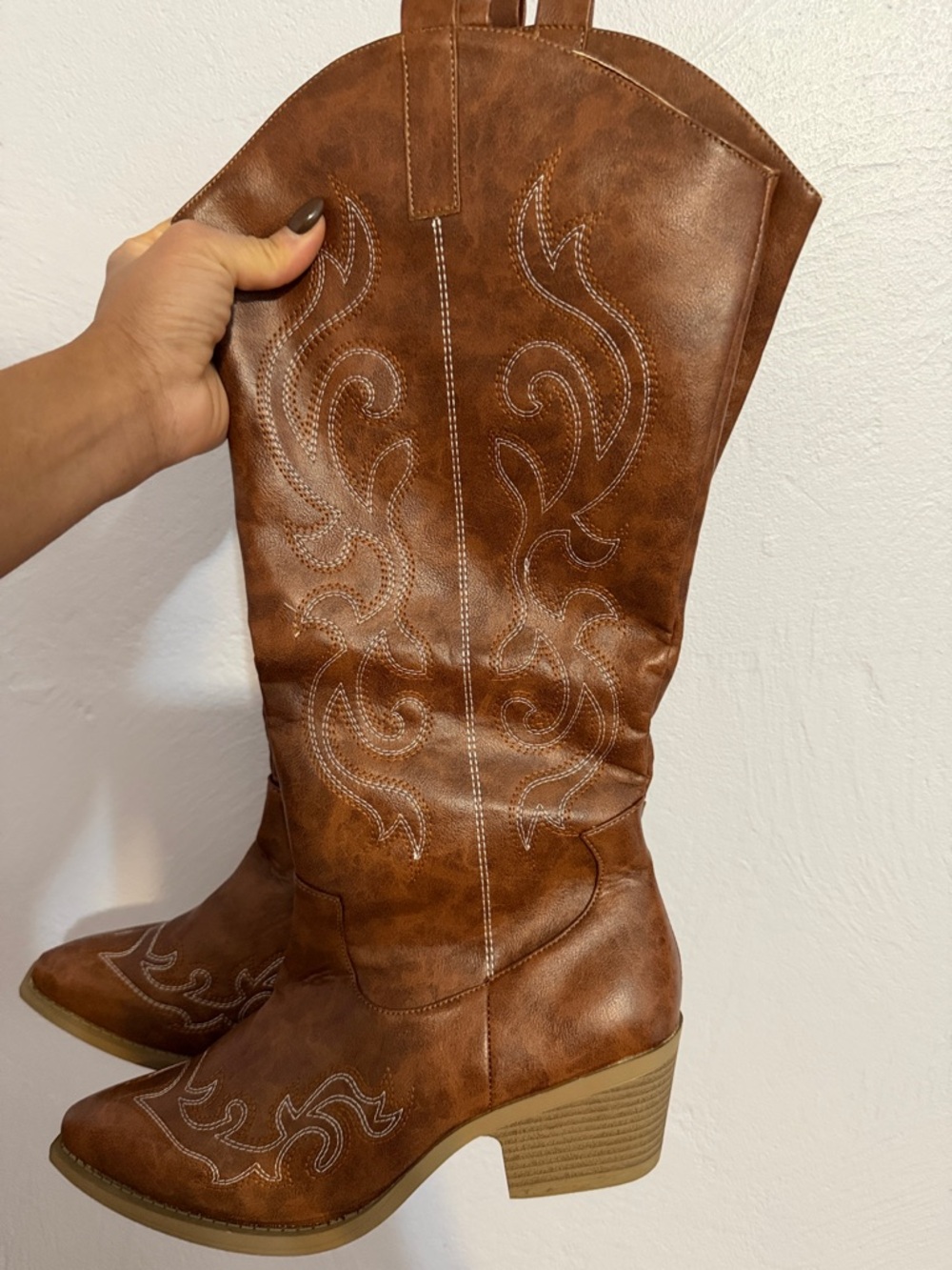 Brown Western Cowboy Boots with Decorative Stitching
